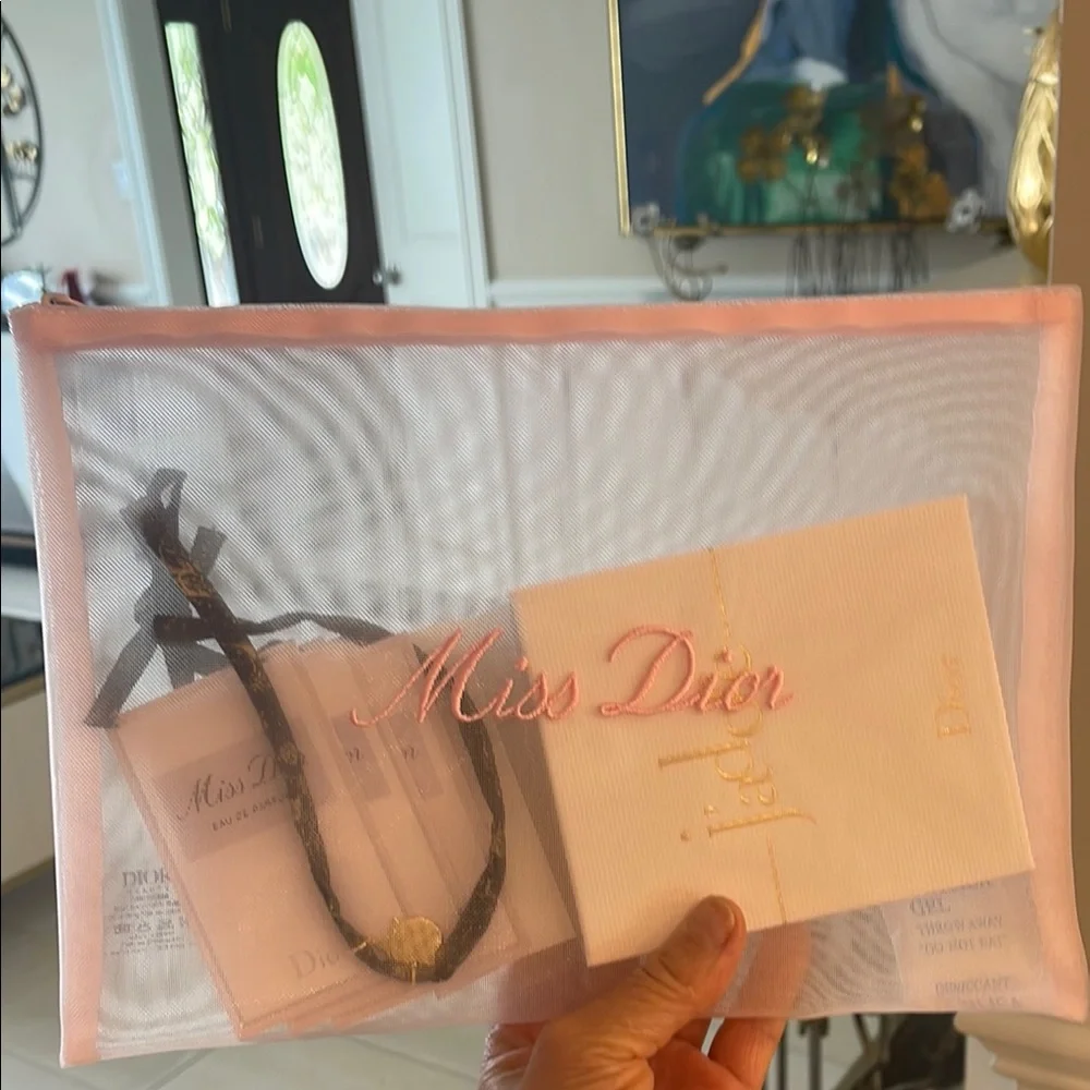Dior Miss Dior Perfume and cosmetics bag Set with Necklace